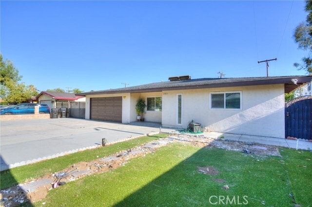 Building Photo - 13011 Pinon St