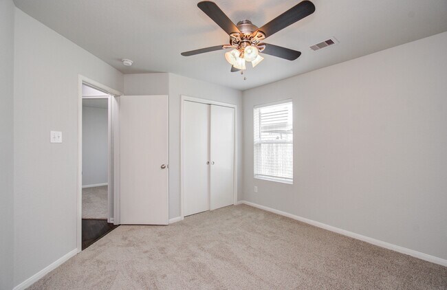 Building Photo - 2015 Upland Plover Ct