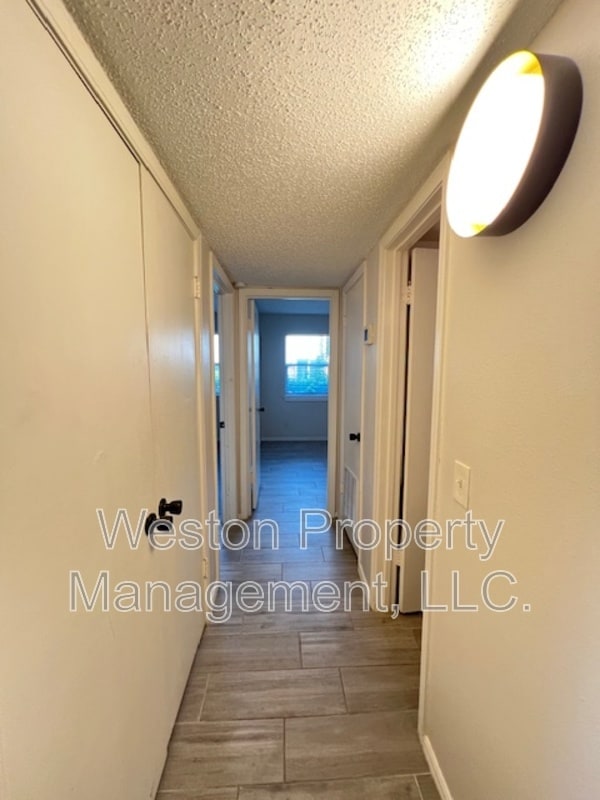 Building Photo - 6032 Northwest Expy
