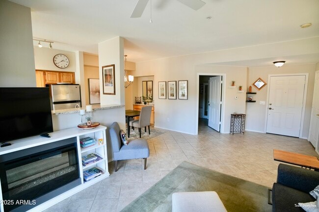 Building Photo - 14950 W Mountain View Blvd