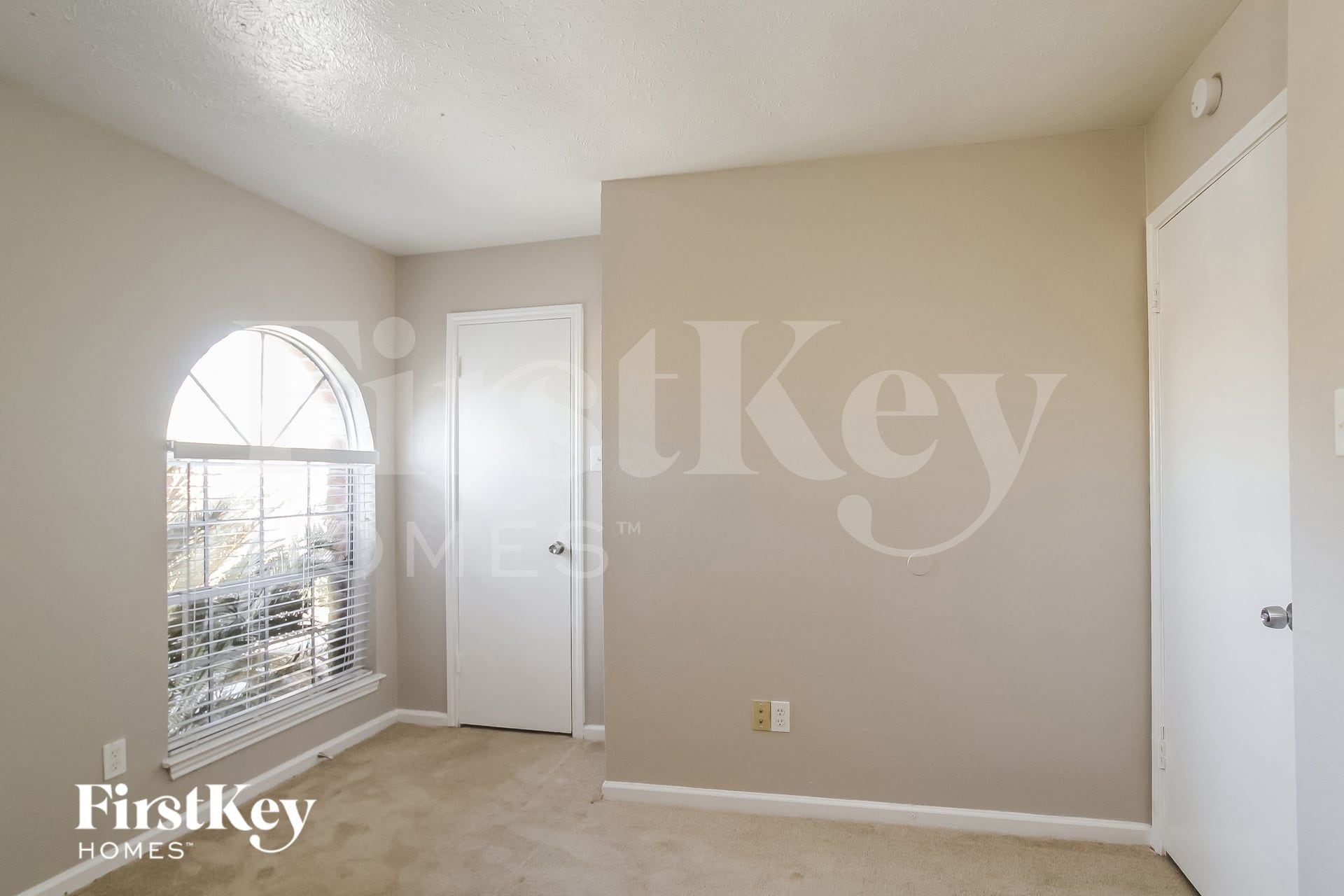 Building Photo - 5330 Quail Tree Ln