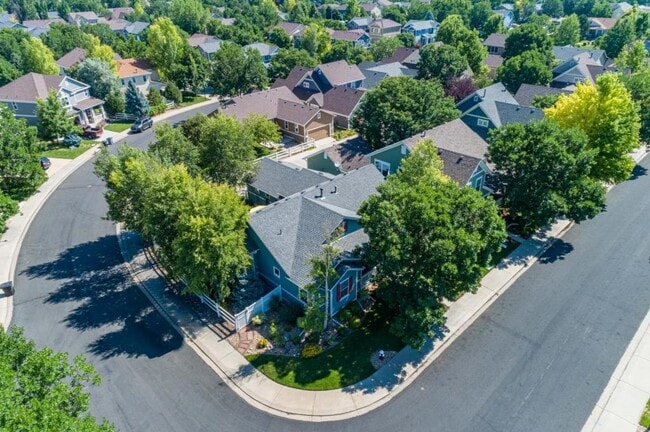 Building Photo - 4220 Ravenna Pl