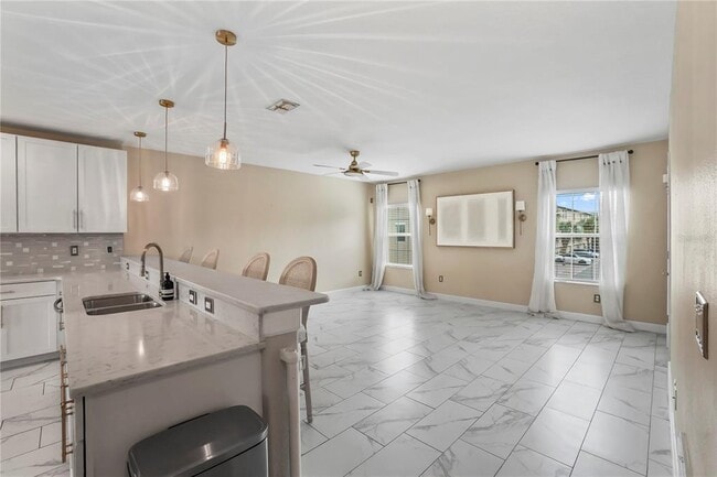 Building Photo - 717 N Rome Ave