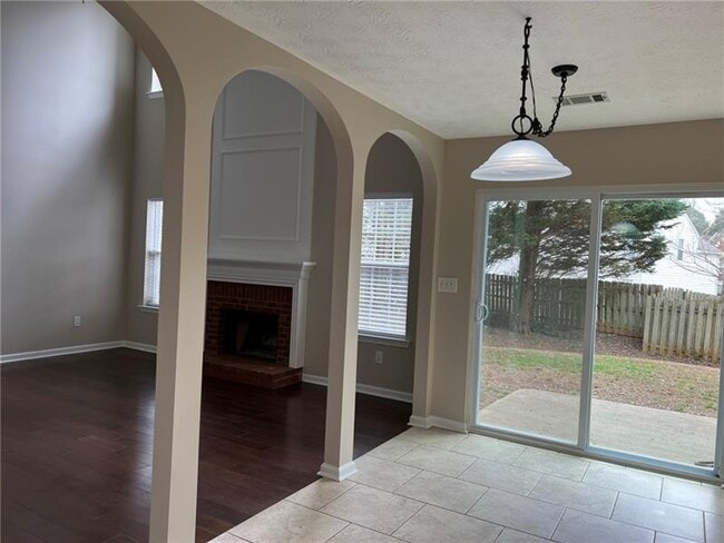 Building Photo - 1348 Woodcutt Pl