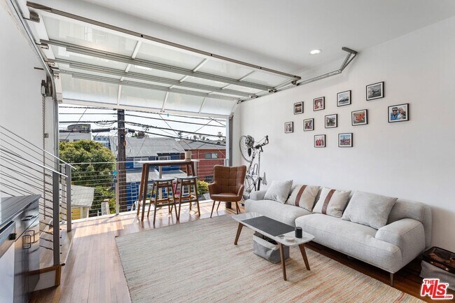 Building Photo - 24 Westminster Ave