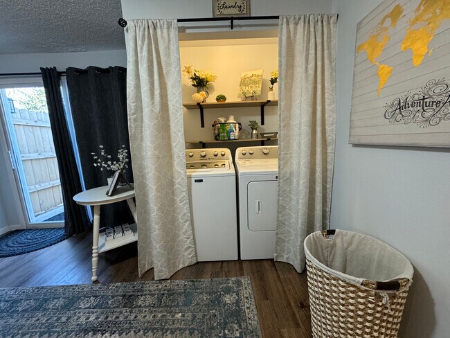 Building Photo - 7650 Conifer Dr