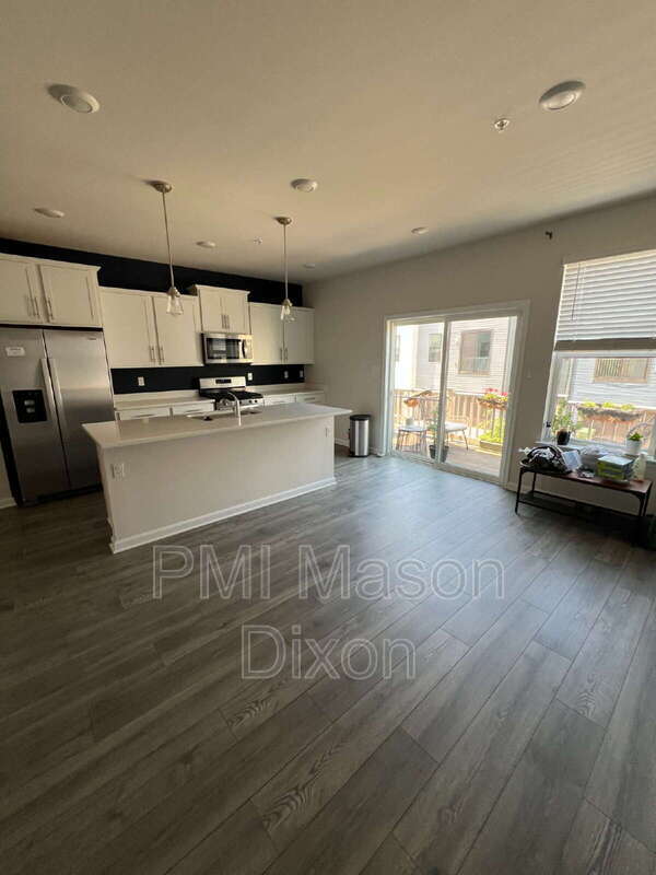 Building Photo - 4311 La Plata Ave