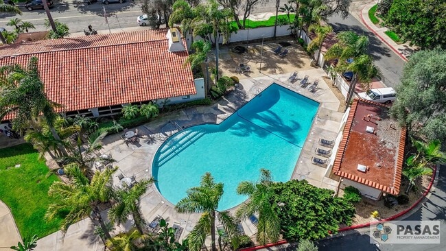 Building Photo - Point Loma Condo - Single-Story End Unit with Sunroom & 2 Covered Parking Spots