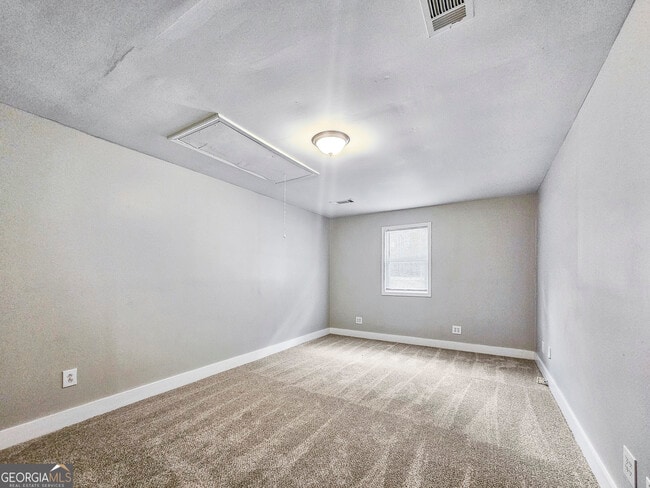 Building Photo - 3006 Stanton Rd SE