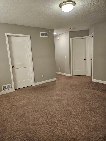 Building Photo - 11548 Woodside Dr