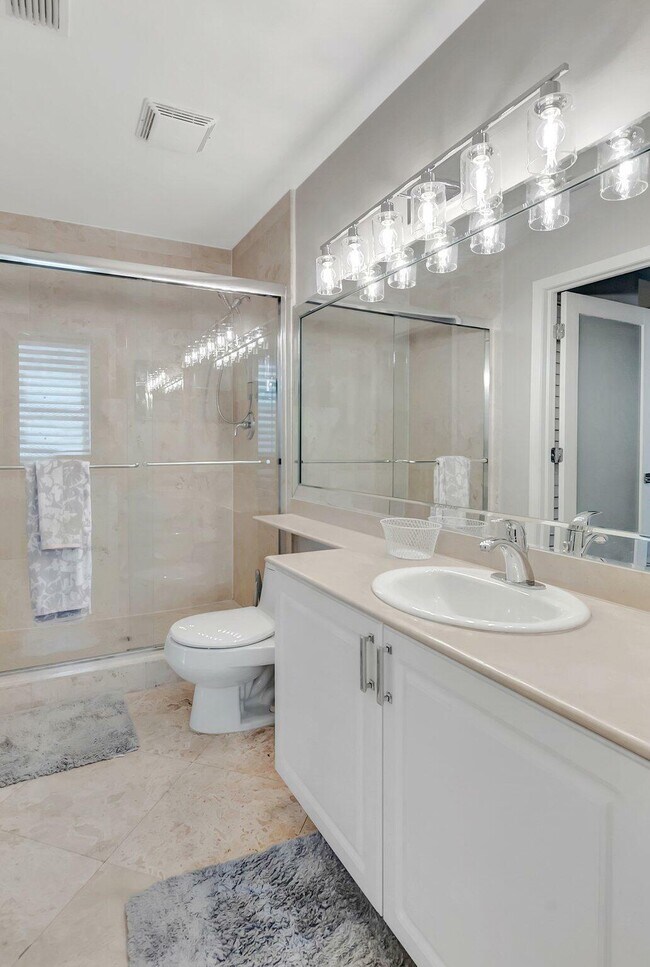 Building Photo - 3606 S Ocean Blvd