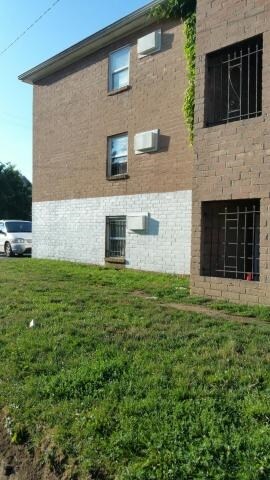Building Photo - 1581 E Mound St