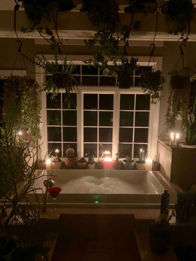 Building Photo - 15 Ferry St