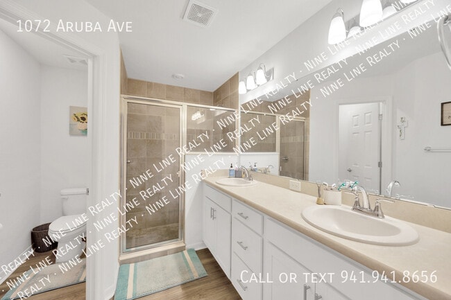 Building Photo - 1072 Aruba Ave