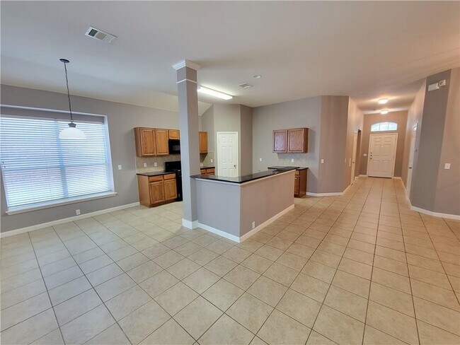 Building Photo - 3526 Shiraz Loop