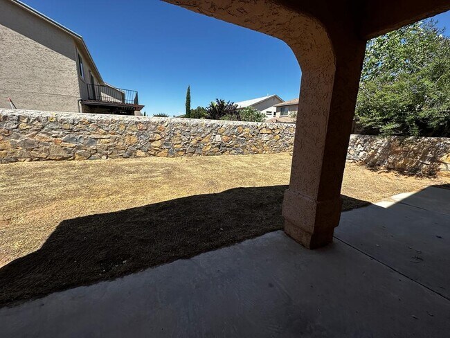 Building Photo - 3588 Tierra Calida Dr