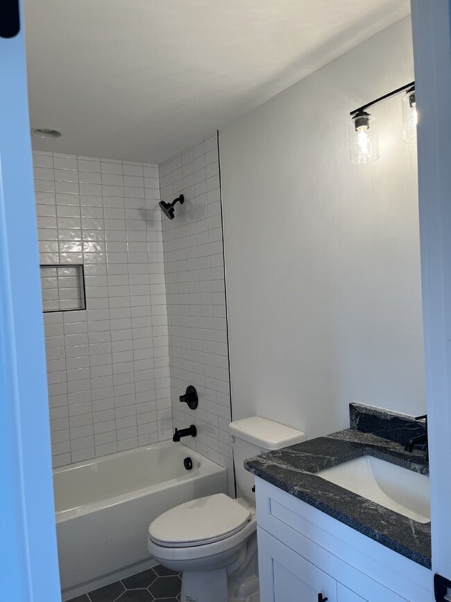 Building Photo - "Charming 4-Bed Nashville Oasis with Guest...