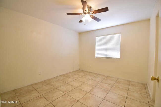 Building Photo - 3120 N 67th Ln