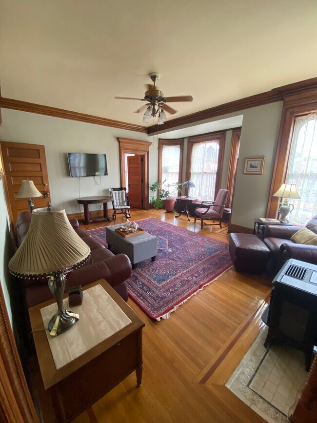 Building Photo - 182 Washington Ave