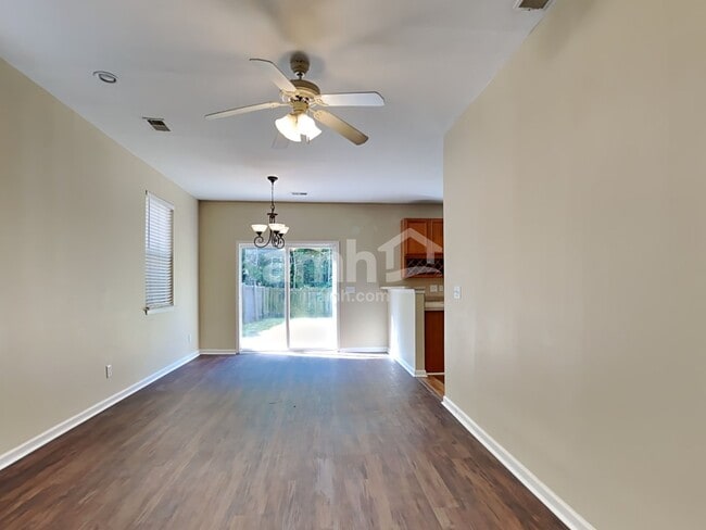 Building Photo - 141 Chemistry Cir