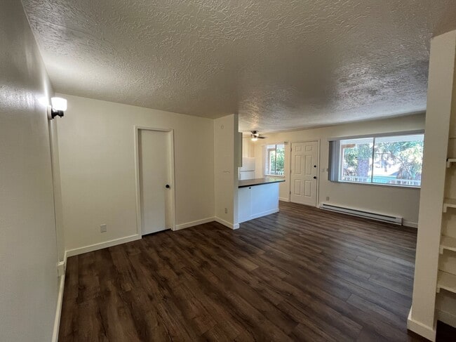 Floorplan - Studio West Apartments