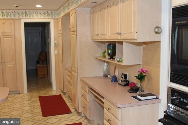 Building Photo - 600 Glenside Rd