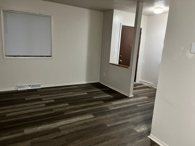 Building Photo - 1308 E 29th St