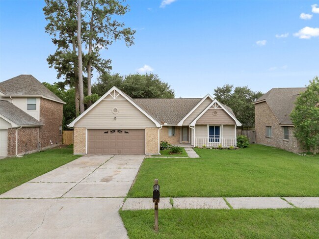 Building Photo - 22503 Holly Branch Dr