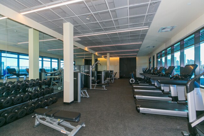 Building Photo - 1391 Kapiolani Blvd