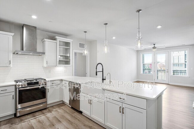 Building Photo - 3927 Fair Ridge Dr