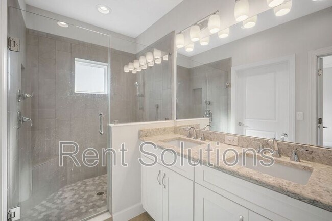 Building Photo - 4055 Rocky Shores Dr