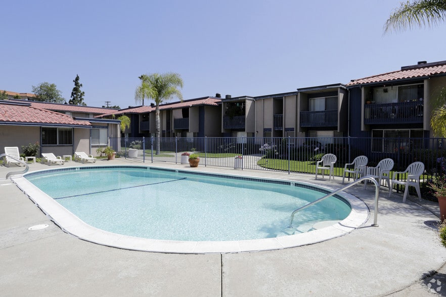 Lake Murray Villa La Mesa, CA Apartment Finder