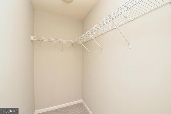 Building Photo - 11177 Southport Pl