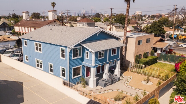 Building Photo - 1311 Roland Curtis Pl