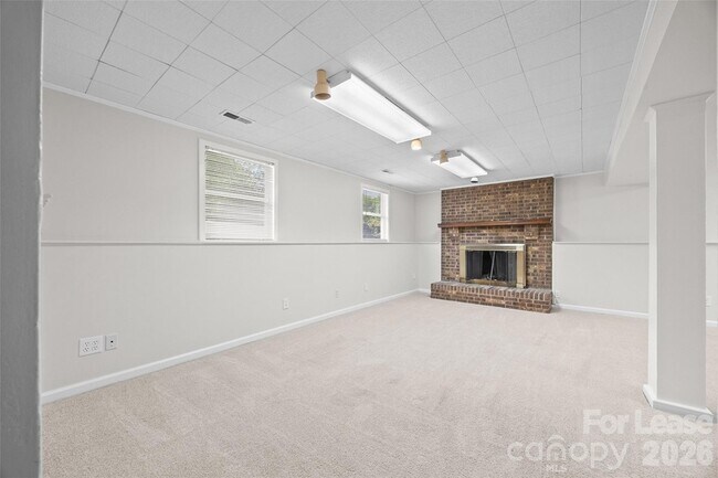 Building Photo - 10715 Derry Dr