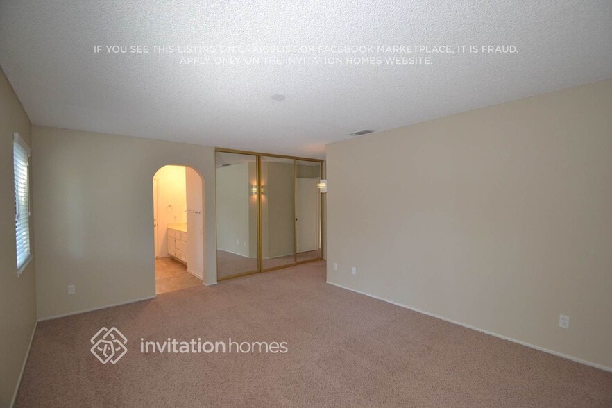 Building Photo - 1929 Oak Bluff Way