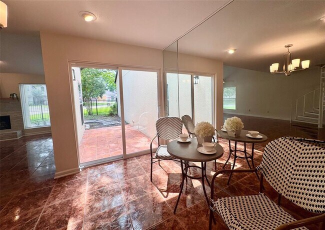 Building Photo - 20313B Sunny Shores Dr