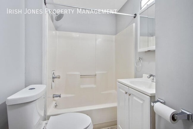 Building Photo - 1899 Seneca St