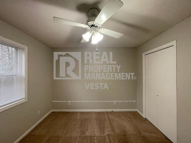 Building Photo - 1106 Ahwenasa Trail