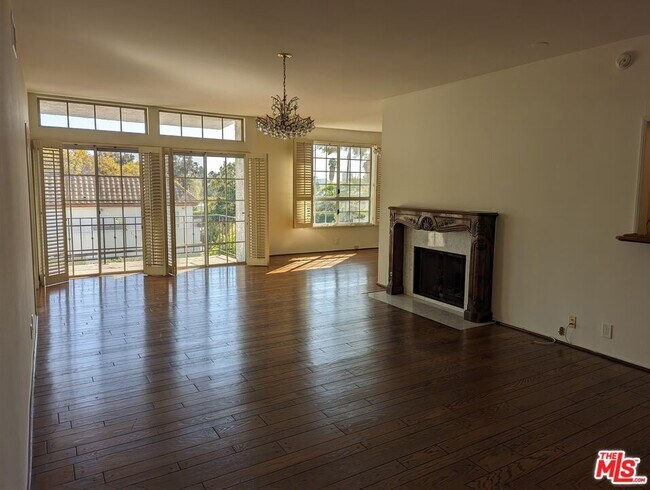 Building Photo - 100 N Wetherly Dr
