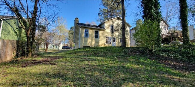 Building Photo - 200 Wayside Dr