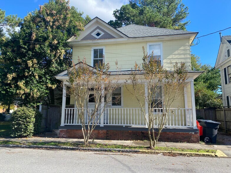 Building Photo - 200 S Elliott St