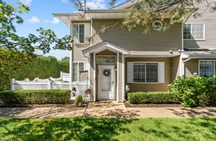 Building Photo - 11 Bentley Ct