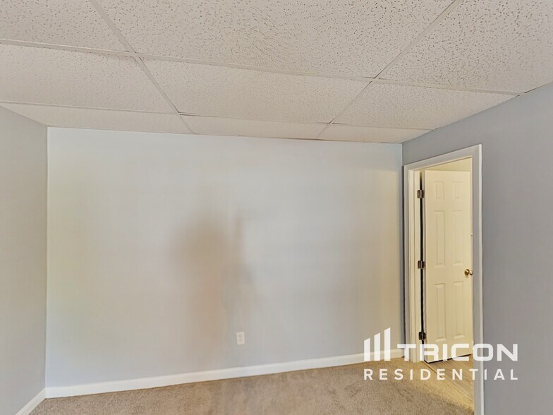 Building Photo - 271 Carthage Blvd