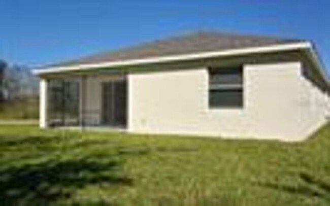 Building Photo - 4 bedroom, 3 bath, 2-car Garage