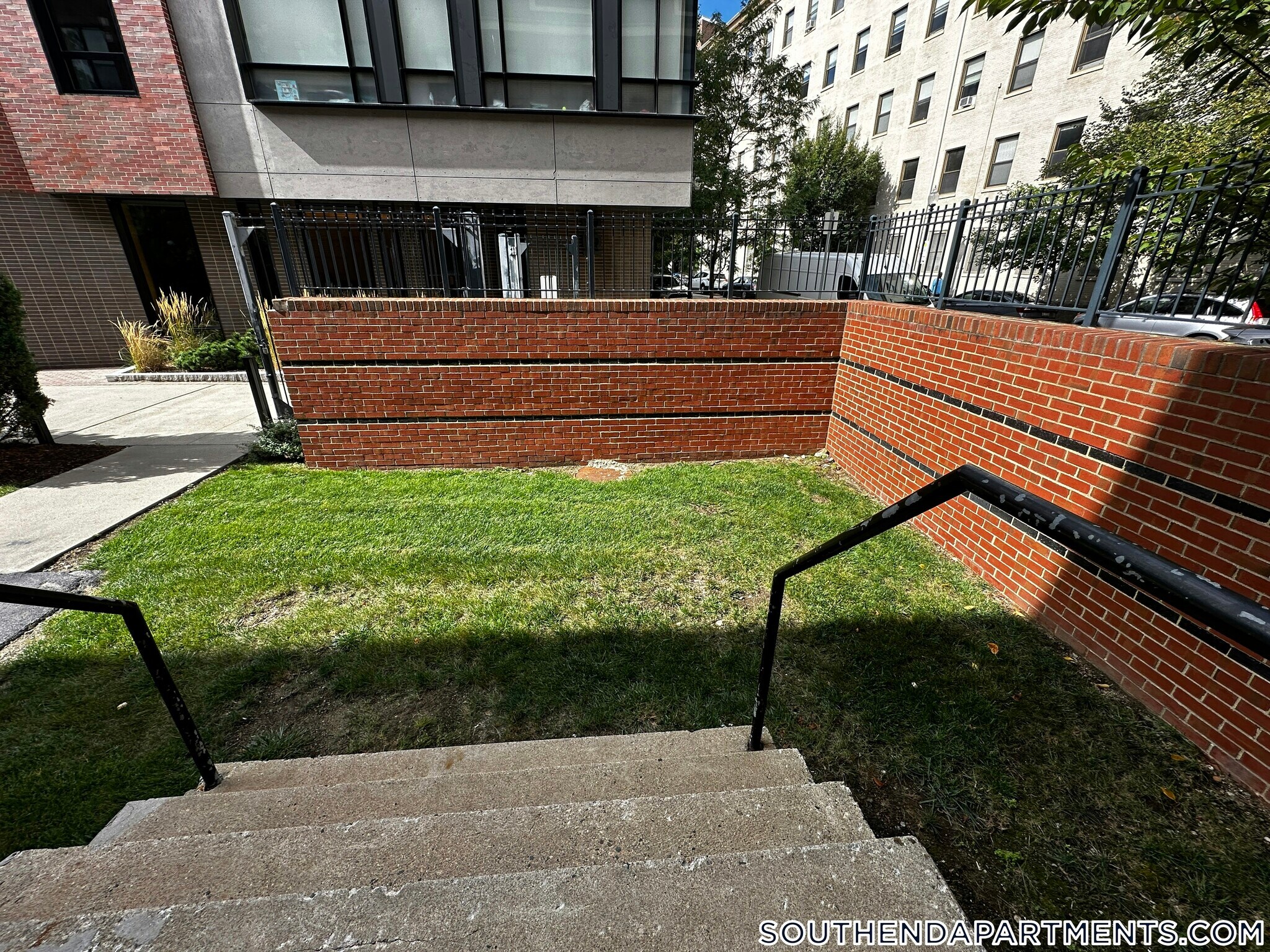 Building Photo - 801 Tremont St