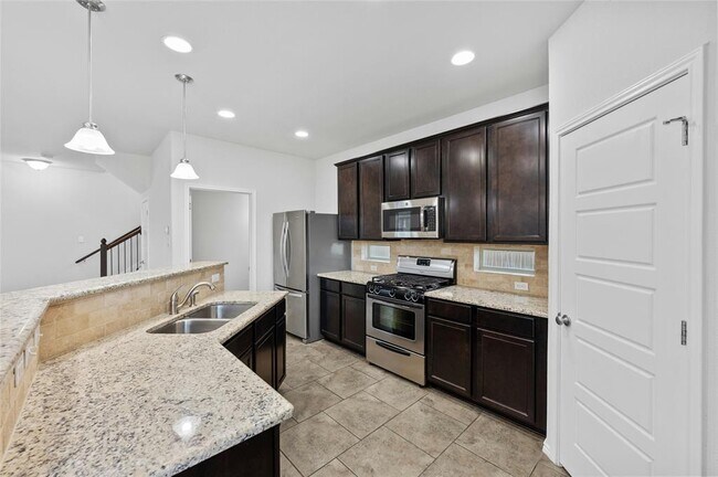 Building Photo - 9924 Milla Cir