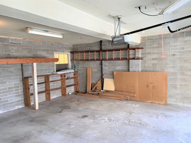 Building Photo - 4626-4630 Newport Ave