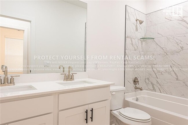 Building Photo - 566 Mcleod Dr