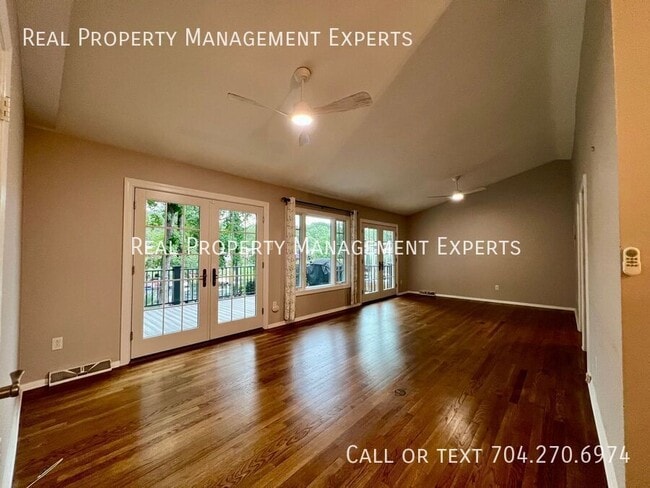 Building Photo - 21212 Rio Oro Dr